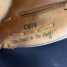 Load image into Gallery viewer, Signature Series Ken Griffey Jr. Baseball Glove
