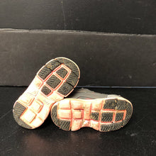 Load image into Gallery viewer, Girls Velcro Sneakers
