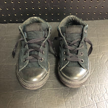 Load image into Gallery viewer, Boys High Top Sneakers
