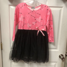 Load image into Gallery viewer, Hearts tutu Valentines dress (New) (Wellie Kate)
