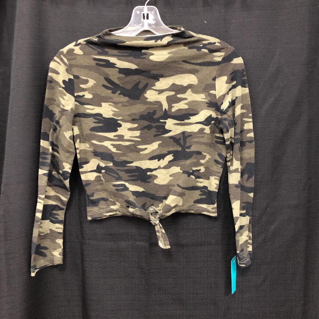 Hem tie camouflage top