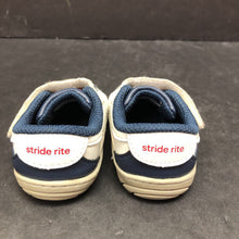 Load image into Gallery viewer, Boys Velcro Shoes
