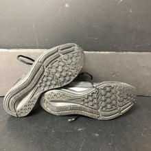 Load image into Gallery viewer, Girls Downshifter 9 Running Shoes
