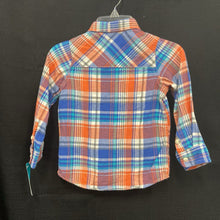Load image into Gallery viewer, plaid button down shirt
