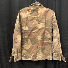 Load image into Gallery viewer, Boys Camo Winter Jacket
