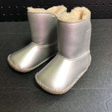Load image into Gallery viewer, Girls Winter Boots
