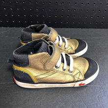 Load image into Gallery viewer, Boys High Top Sneakers
