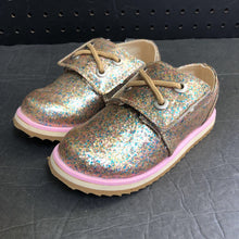 Load image into Gallery viewer, Girls Velcro Shoes
