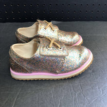 Load image into Gallery viewer, Girls Velcro Shoes
