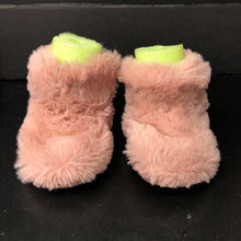Load image into Gallery viewer, Girls Slippers
