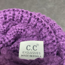 Load image into Gallery viewer, Girls Knit Hat
