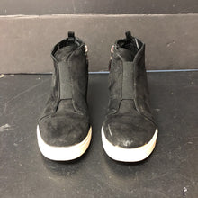 Load image into Gallery viewer, Girls High Top Shoes
