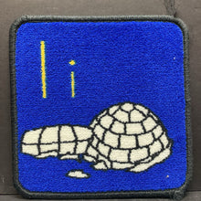 Load image into Gallery viewer, ABC Phonics "I" Igloo Carpet Square

