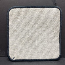 Load image into Gallery viewer, English/Spanish "la Flor"/"Flower" Carpet Square
