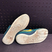 Load image into Gallery viewer, Boys Sneakers
