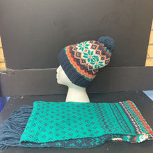 Load image into Gallery viewer, Girls Knit Hat &amp; Scarf
