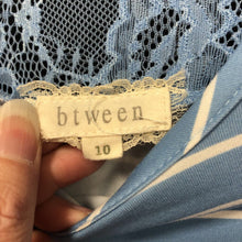 Load image into Gallery viewer, Striped lace tunic
