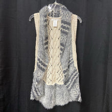 Load image into Gallery viewer, Fuzzy lace vest
