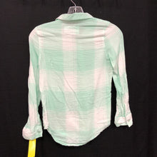 Load image into Gallery viewer, plaid button down top
