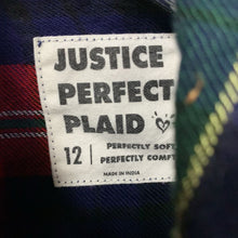 Load image into Gallery viewer, Plaid button down top
