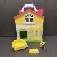 Load image into Gallery viewer, Stow n' Go House w/Figure &amp; Accessories
