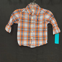 Load image into Gallery viewer, Plaid Button Down Shirt
