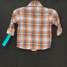 Load image into Gallery viewer, Plaid Button Down Shirt
