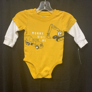 "Mommy Digs Me" Onesie