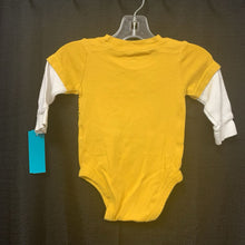 Load image into Gallery viewer, "Mommy Digs Me" Onesie
