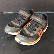 Load image into Gallery viewer, Boys Velcro Sneakers

