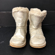Load image into Gallery viewer, girls fur lined winter boots
