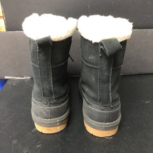 Load image into Gallery viewer, boys laced snow boot

