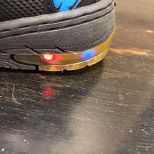 Load image into Gallery viewer, Boys Light Up Superman Snow Boots
