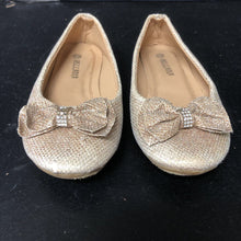 Load image into Gallery viewer, Girls Sparkly Bow Flats
