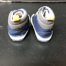 Load image into Gallery viewer, Boys High Top Shoes
