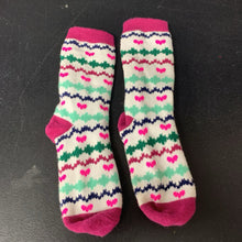 Load image into Gallery viewer, Girls Heart Socks
