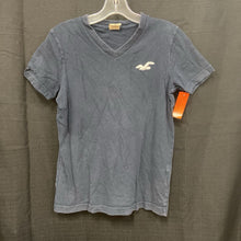 Load image into Gallery viewer, Solid Vneck T-shirt
