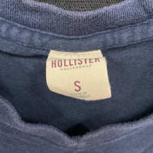 Load image into Gallery viewer, Solid Vneck T-shirt

