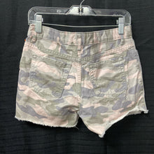 Load image into Gallery viewer, casual camo patterned shorts
