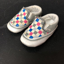 Load image into Gallery viewer, Boys Checkered Shoes
