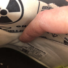 Load image into Gallery viewer, Mens Highlight Football Cleats
