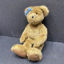 Load image into Gallery viewer, Bear w/Bow
