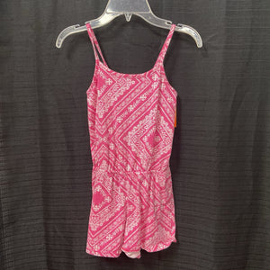 floral patterned strap outfit