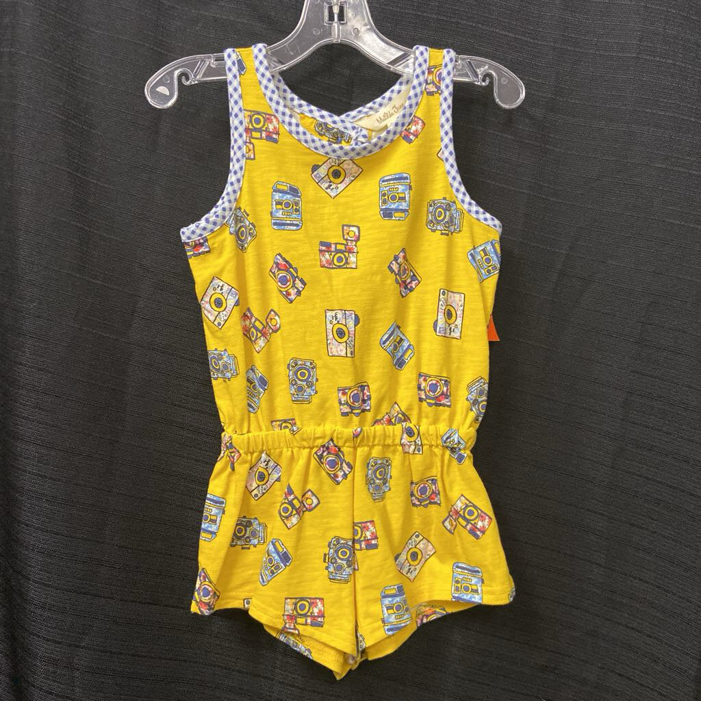 vintage camera gingham trim outfit