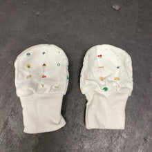 Load image into Gallery viewer, 4pk ABC Mittens
