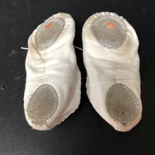 Load image into Gallery viewer, Girls Ballet Shoes
