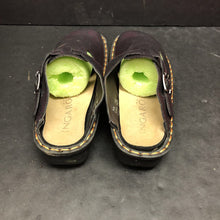 Load image into Gallery viewer, Girls Slip On Shoes
