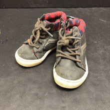 Load image into Gallery viewer, Boys Plaid Sneakers
