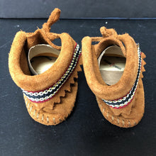 Load image into Gallery viewer, Boys Moccasins

