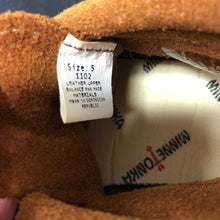 Load image into Gallery viewer, Boys Moccasins
